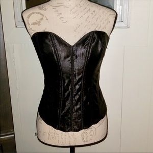 Tesa Black Corset